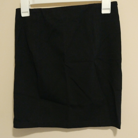 Sunday Best Mini Skirt with Zippers - Picture 5 of 5